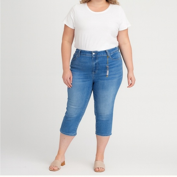 Suzanne Betro ankels jeans medium wash high rise capri jeans sz 14 - Picture 1 of 6